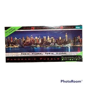 NIB - New York, New York - Glow in the Dark - Panoramic Puzzle